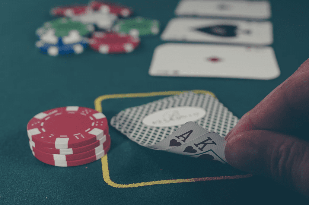 LOVE PLAYING POKER? HERE ARE SOME USEFUL TIPS