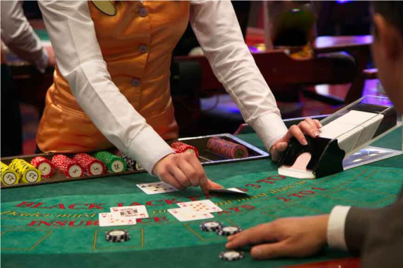 Why People Play Poker- The List Of Reasons Are Here