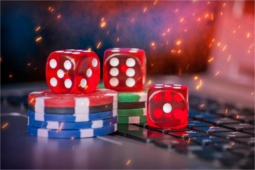 Tại sao Texas hold 'em poker phổ biến hơn các hình thức poker khác?
