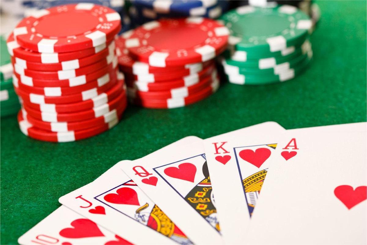 Why is the Poker Card Cheating Tools used?