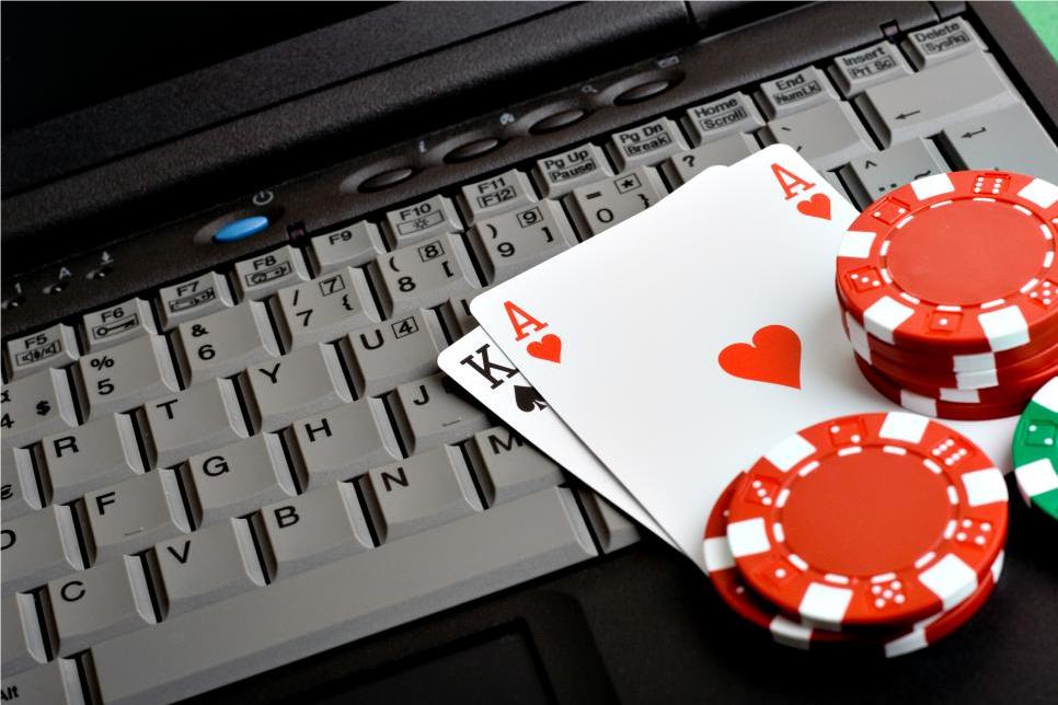 How Our Poker Hand Analyzer Boosts Your Success
